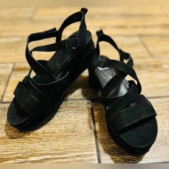 EILEEN FISHER EXTRA LEATHER PLATFORM STRAPPY SANDAL SZ 7 US - Picture 3 of 4
